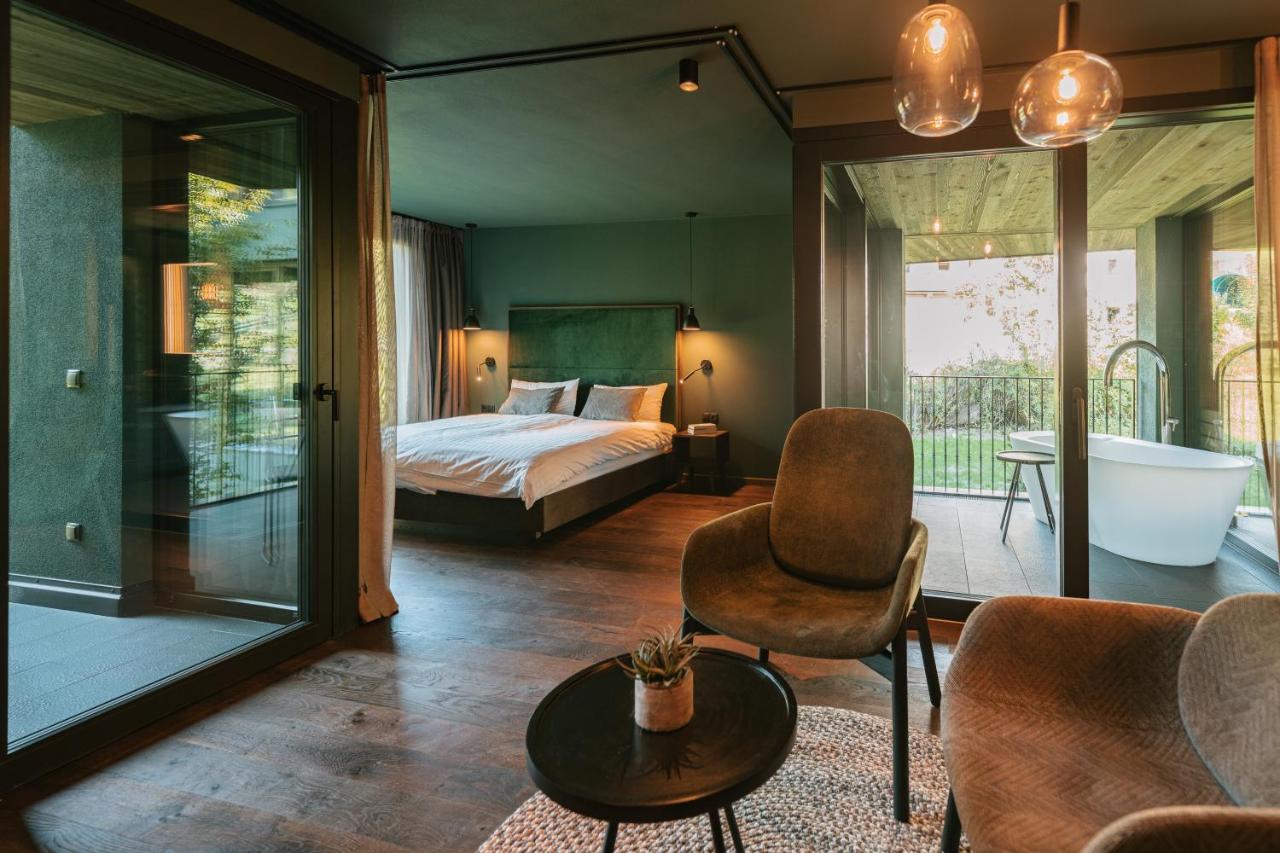 Floris Green Suites By Parc Hotel Florian シウジ エクステリア 写真