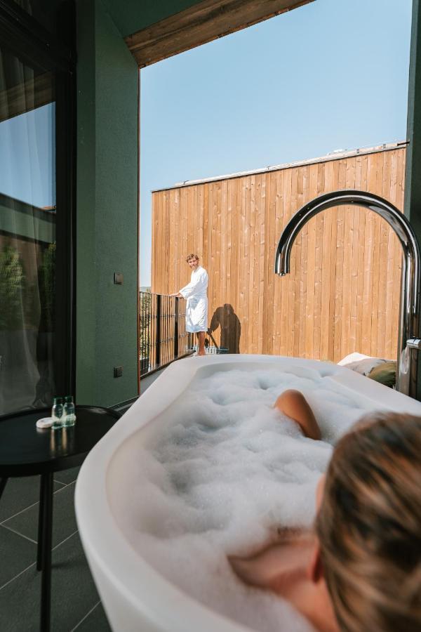 Floris Green Suites By Parc Hotel Florian シウジ エクステリア 写真