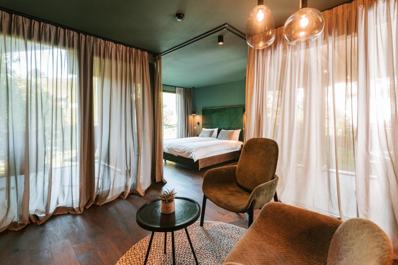 Floris Green Suites By Parc Hotel Florian シウジ エクステリア 写真