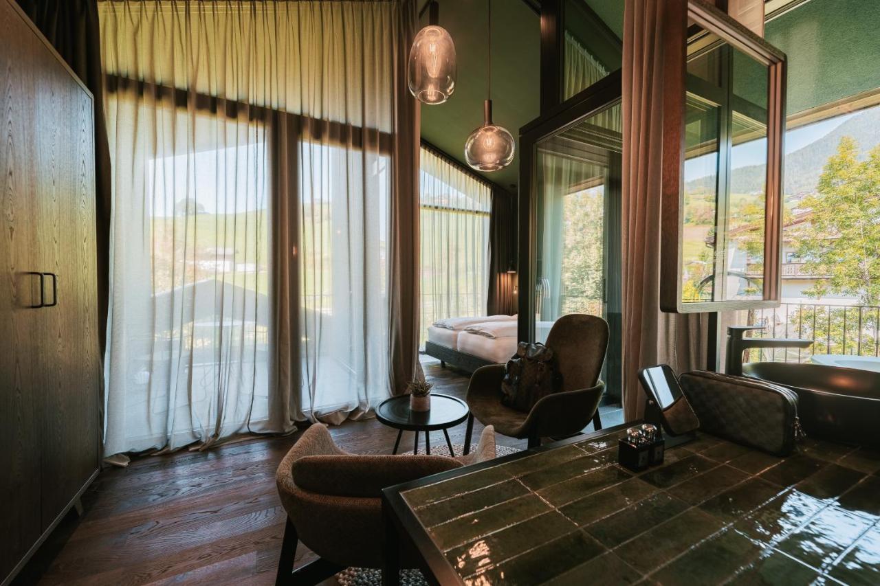 Floris Green Suites By Parc Hotel Florian シウジ エクステリア 写真