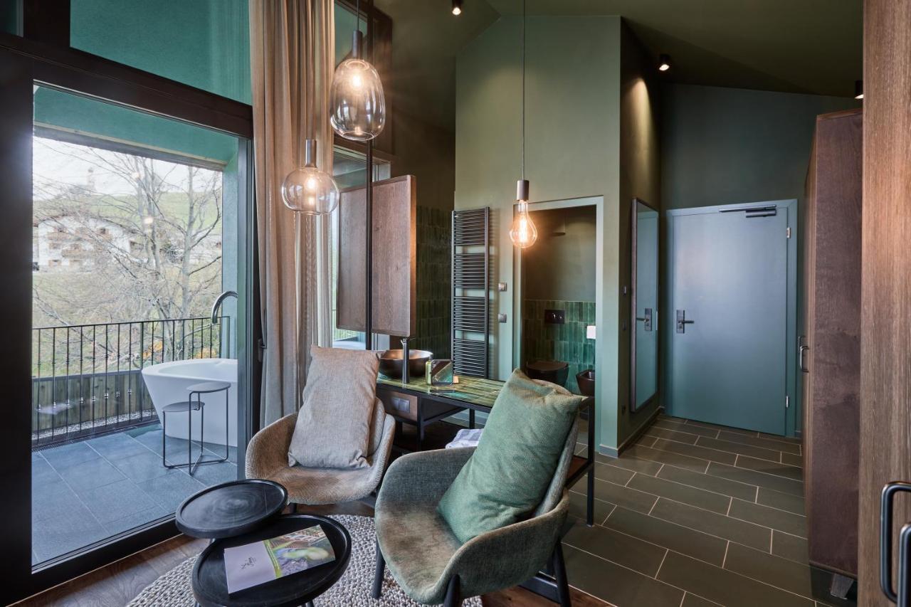 Floris Green Suites By Parc Hotel Florian シウジ エクステリア 写真