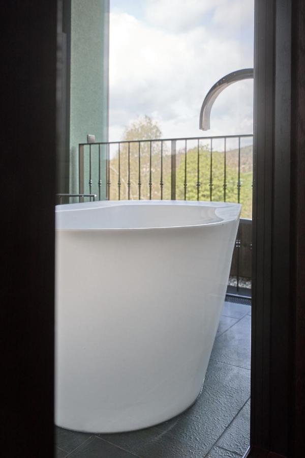 Floris Green Suites By Parc Hotel Florian シウジ エクステリア 写真